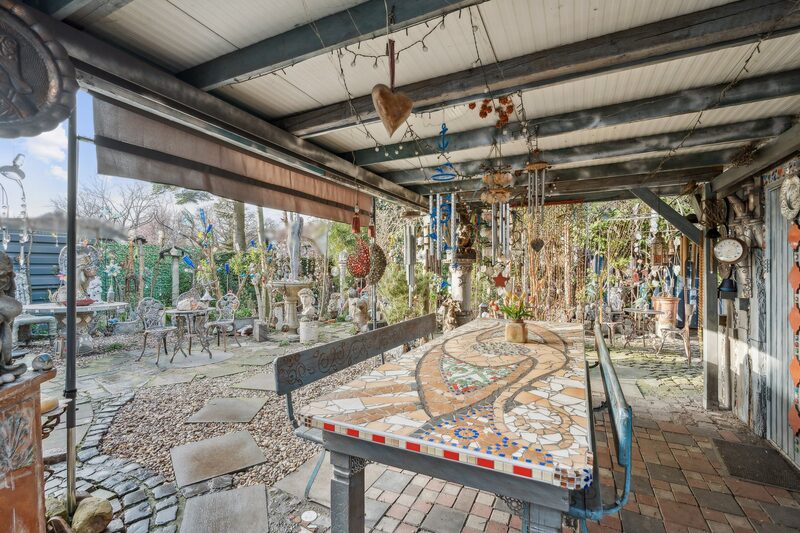 überdachte Terrasse