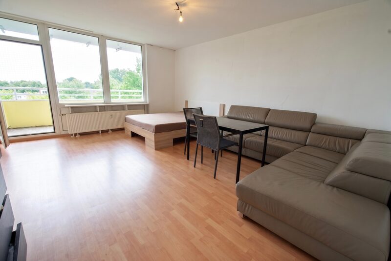 Rundum-sorglos-Paket: Bezugsfrei, frisch renoviert &amp; Weitblick! 2-Zimmer-Wohnung in Hochheide