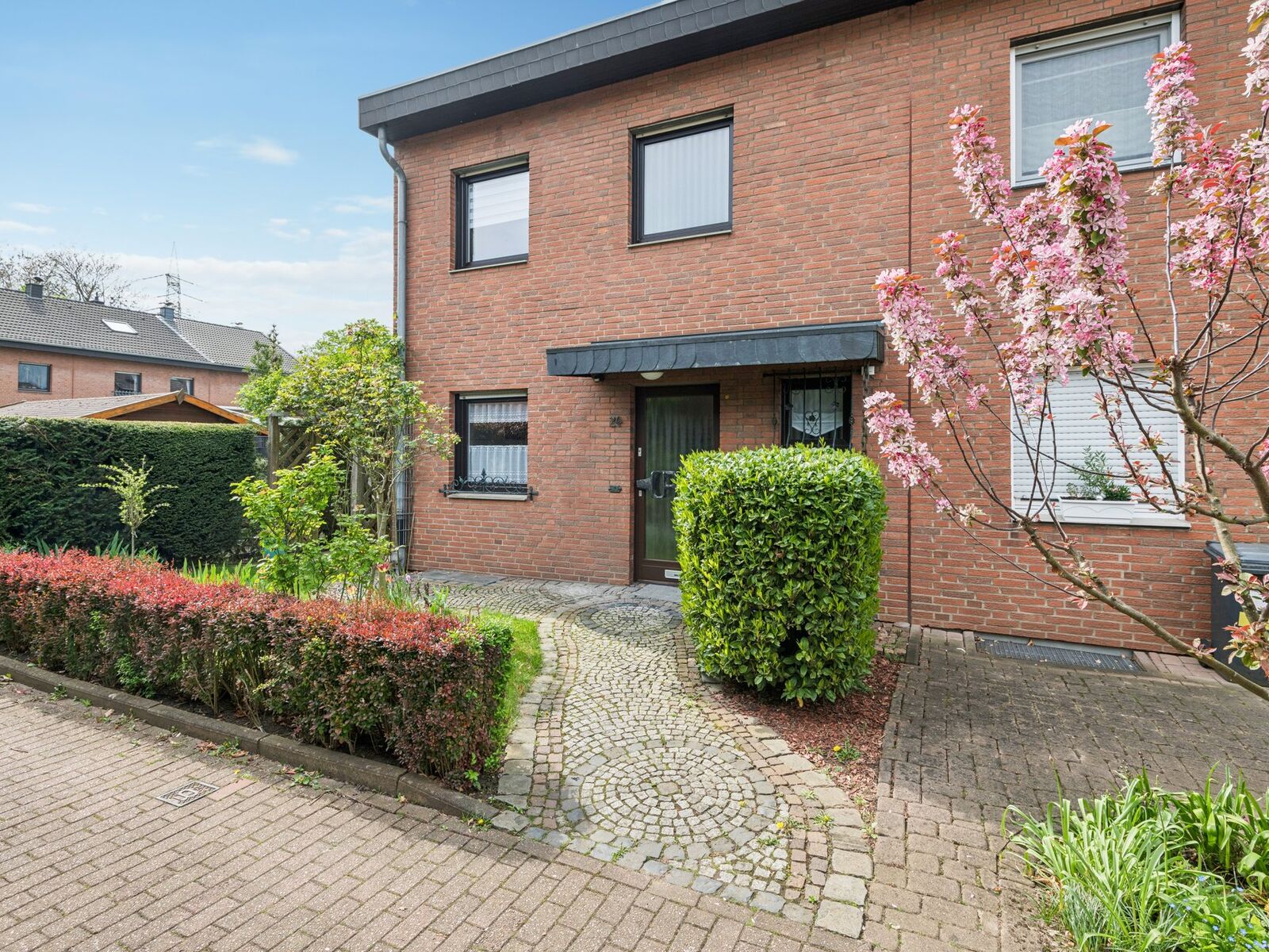 Reihenendhaus in Duisburg-Rumeln-Kaldenhausen, vermittelt von Wohngefühl Immobilien