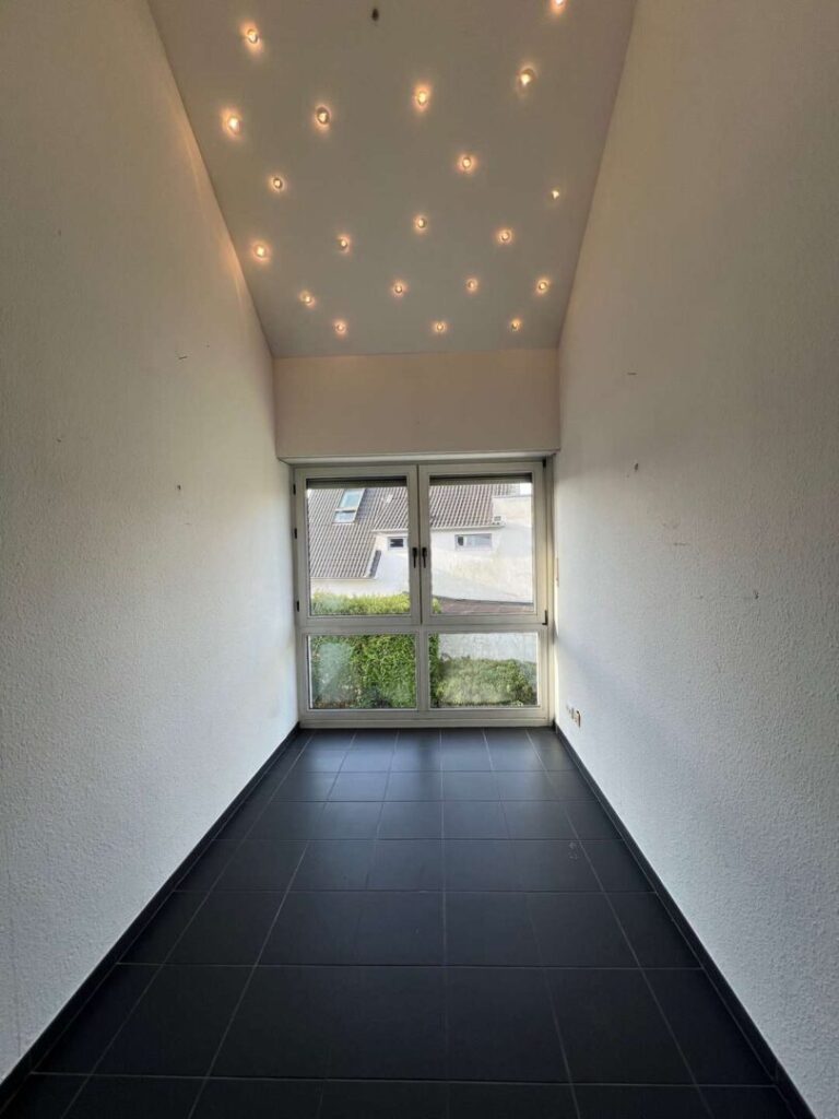 Diele, z. B. Arbeitsplatz