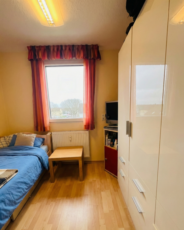 Arbeits-/Gästezimmer